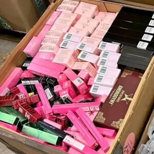 Jeffrey star cosmetic pallet